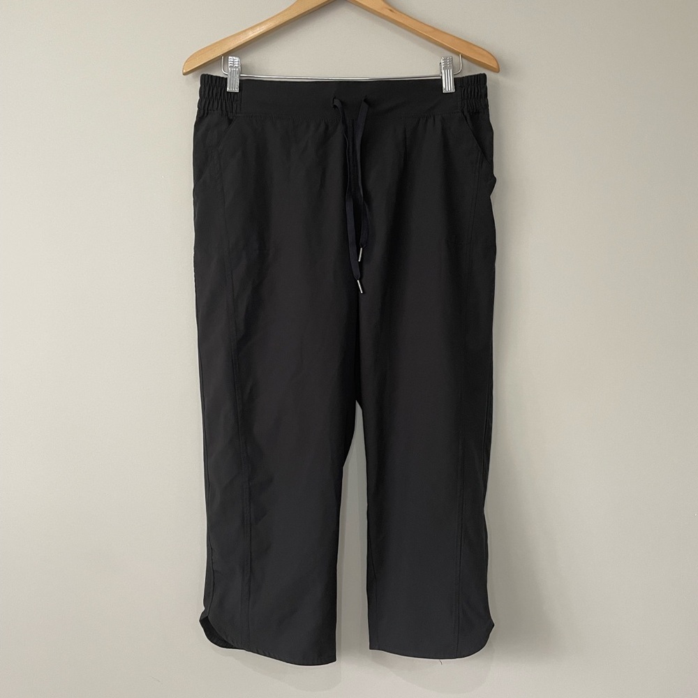 Marika cropped light weight pull on pants